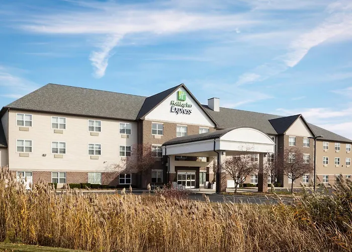 Holiday Inn Express & Suites - Green Bay East By Ihg